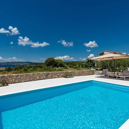 Casa vacanze Pet Friendly In With Kitchen Punat