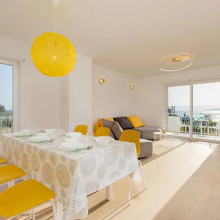 Pet Friendly In With Kitchen * بونات