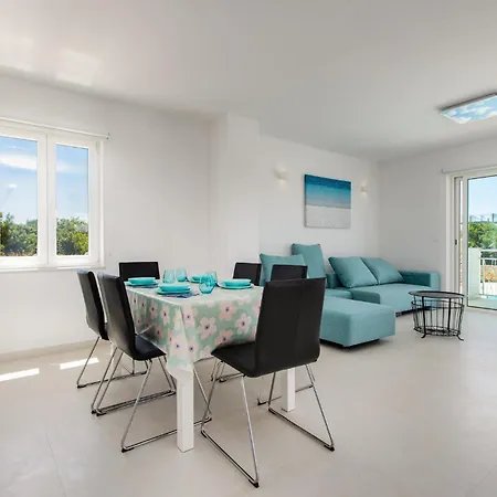 بيت للعطل Pet Friendly In With Kitchen