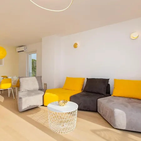 Pet Friendly In With Kitchen Сasa de vacaciones Punat